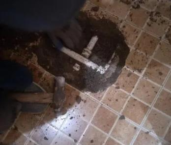 库车卫生间漏水维修公司为您分享下卫生间渗水如何处理及注意事项